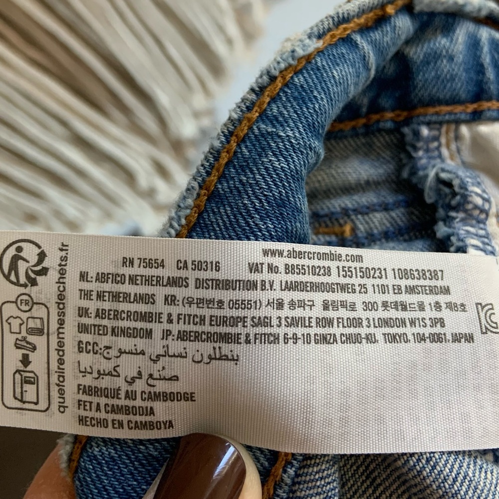 ABERCROMBIE & FITCH 90s Straight Ultra High Rise Distressed Jeans 35 / 20 SHORT - Picture 10 of 11